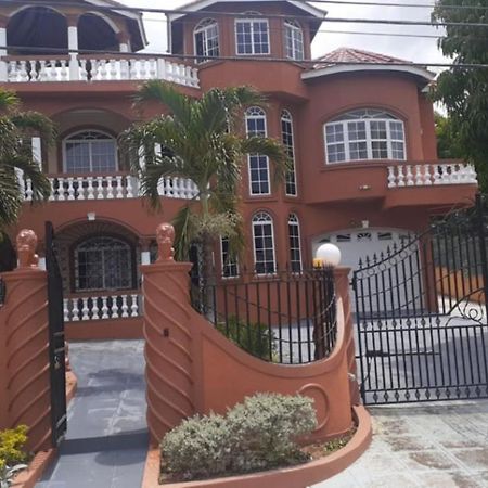 מונטגו ביי Cazwin Villas מראה חיצוני תמונה