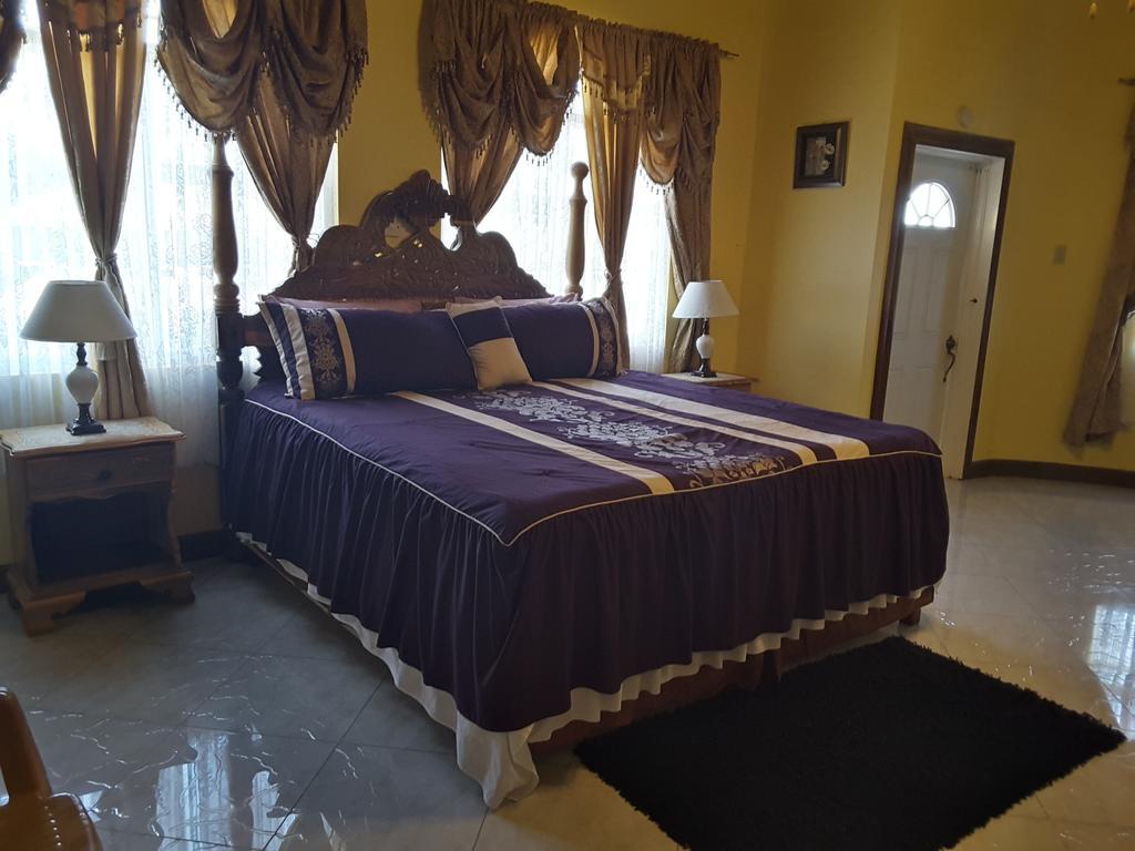מונטגו ביי Cazwin Villas חדר תמונה