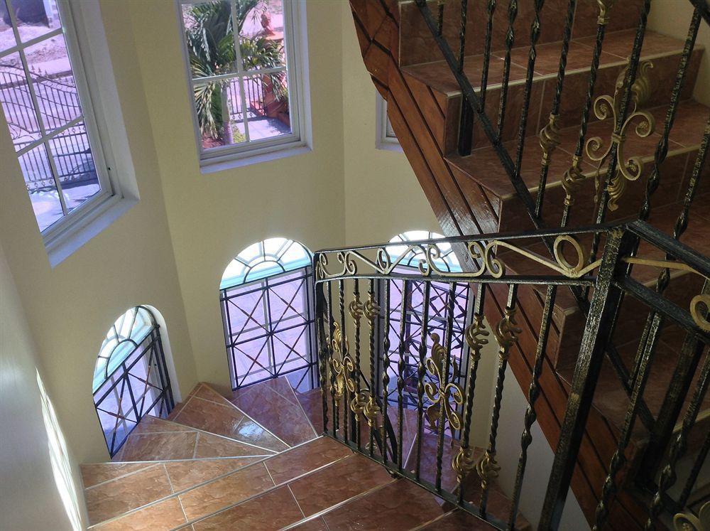 מונטגו ביי Cazwin Villas מראה חיצוני תמונה