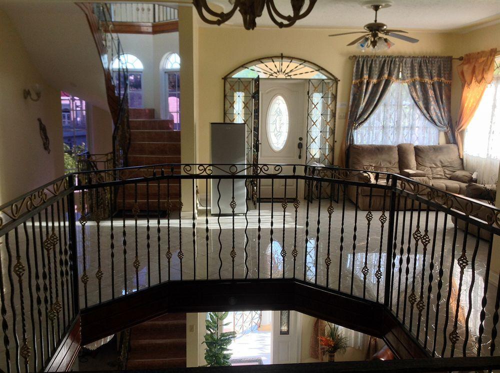 מונטגו ביי Cazwin Villas מראה חיצוני תמונה