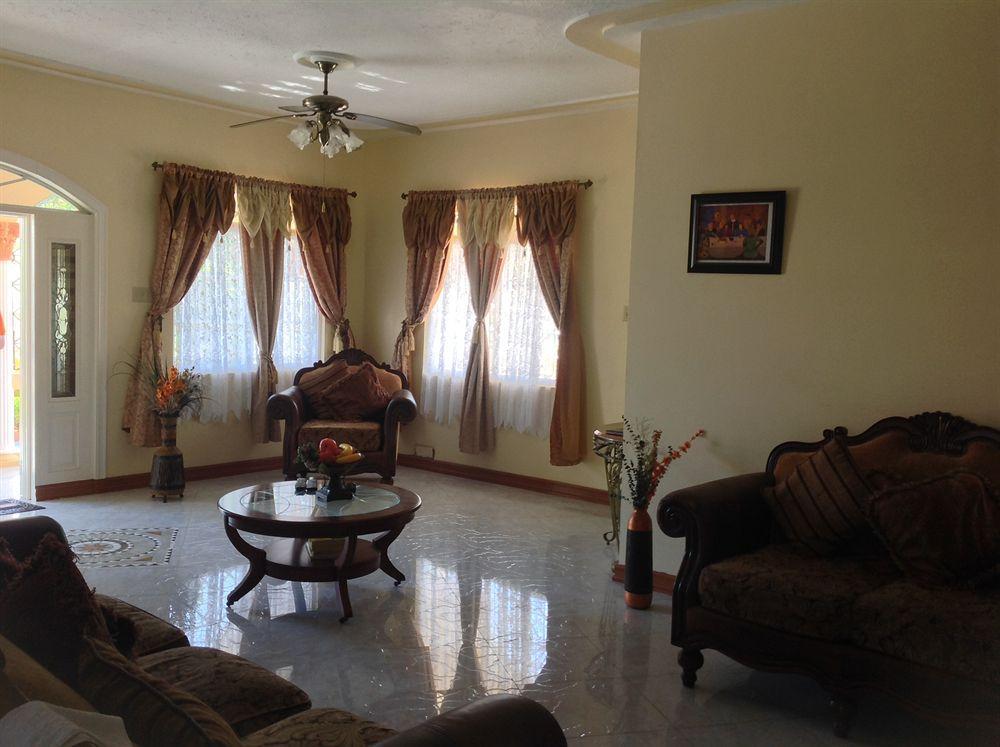 מונטגו ביי Cazwin Villas מראה חיצוני תמונה